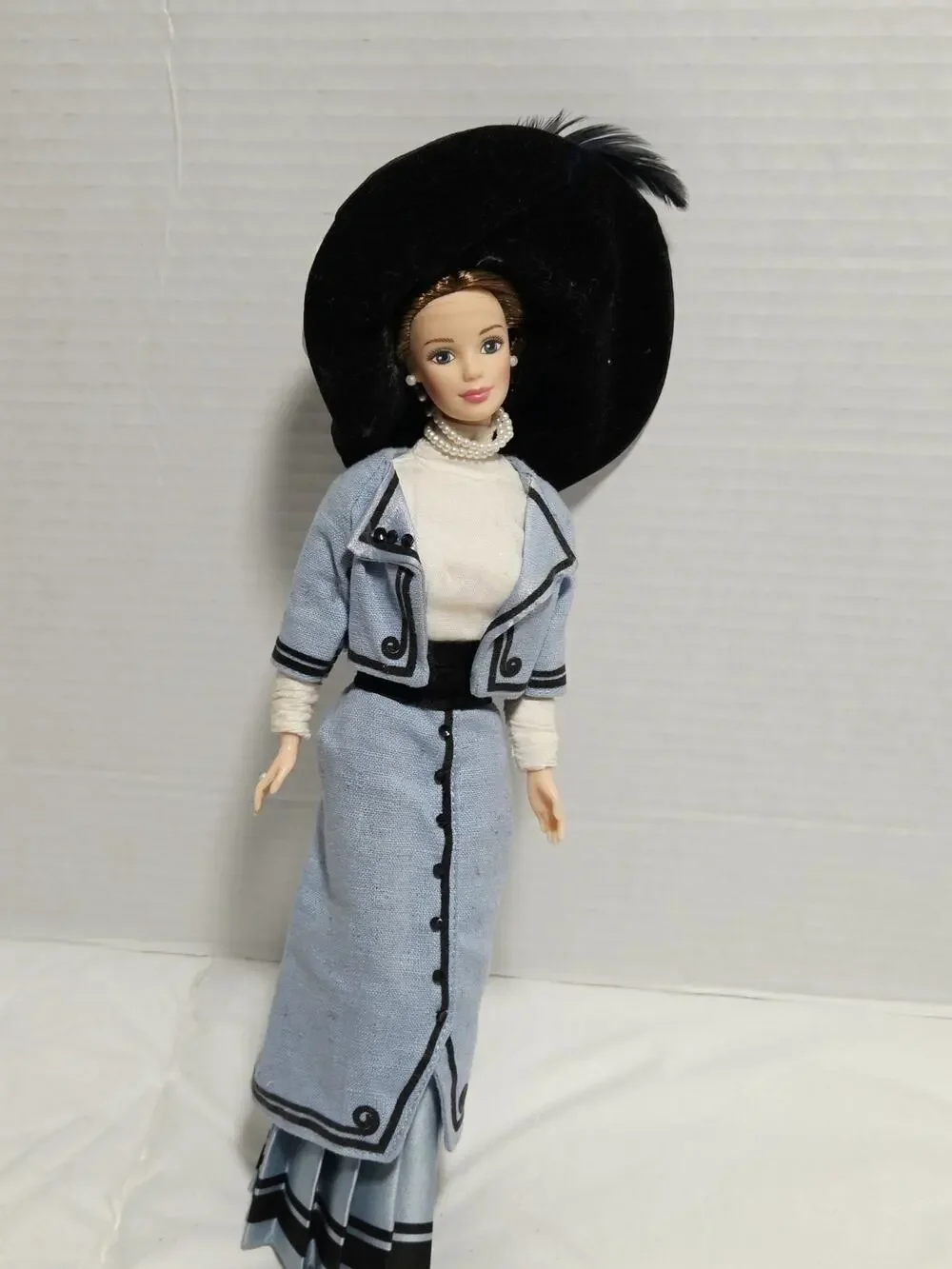 Barbie Promenade 1998 Collector Doll Edwardian Flaws No Accessories